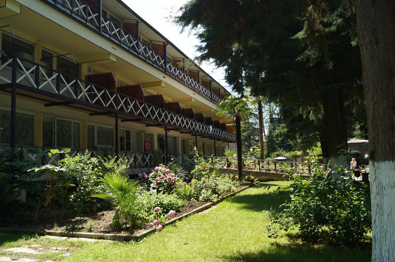 Pitsunda Hotel Exterior foto