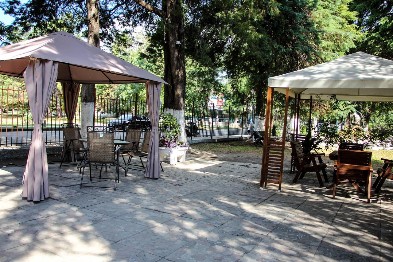 Pitsunda Hotel Exterior foto